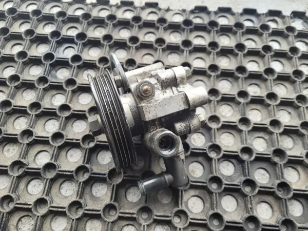 Pompe de direction assistée Chevrolet Aveo II OEM 1.2 16V image 3