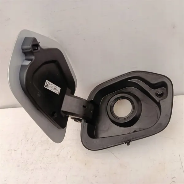 Trappe à carburant OEM 39167574 pour Opel Corsa F - Occasion image 7