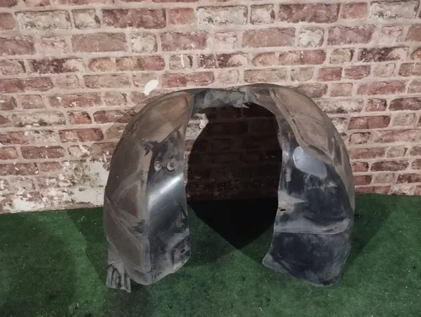 Opel Astra J Front Left Wheel Arch image 3