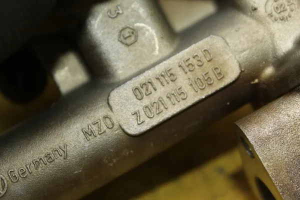 Öljypumppu SMOK Sharan 2.8 B AYL 021115109B image 8