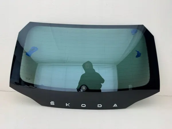 SKODA SCALA Achterruit OEM 657845049F - Gebruikt image 2