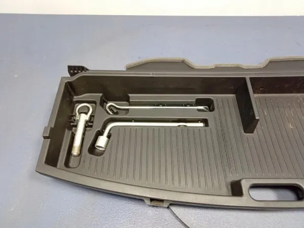 Mazda 5 Kofferbakorganizer OEM C235688MX - Gebruikt image 3