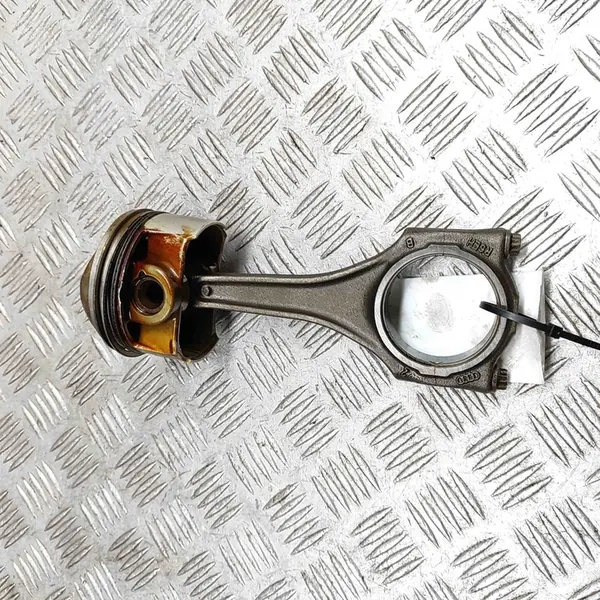 Kolv AUDI A5 CABRIO (8F7) 3.0L 245kW 2017 OEM 06E198401E image 3