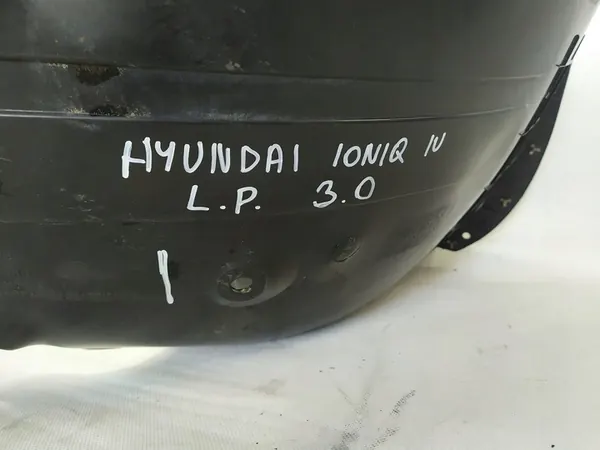 HYUNDAI IONIQ Etu Vasemman Lokasuojan OE 86811-G2000 image 3