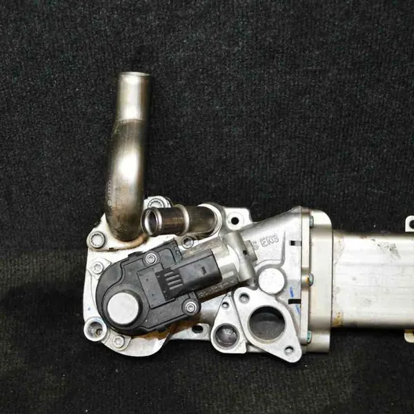 EGR-Kühler VW Jetta MK6 2.0L 2013 03L131501F image 4