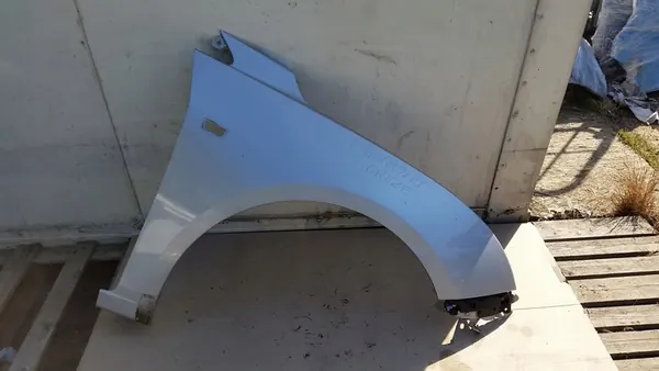 HÖGER FRAMSKÄRM CHEVROLET CRUZE OEM image 9