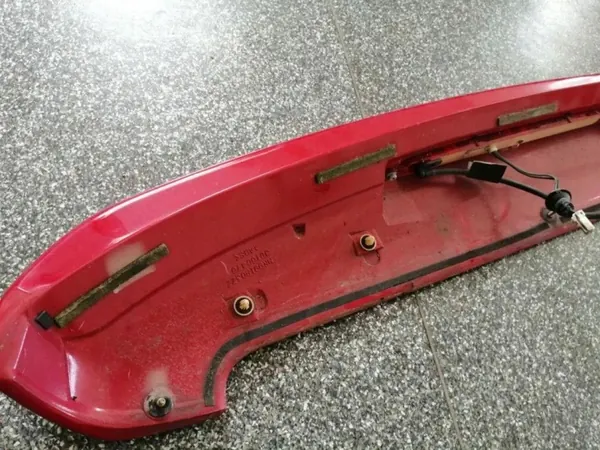 Spoiler de maletero OEM MR991803ZZ para Mitsubishi Outlander I image 5