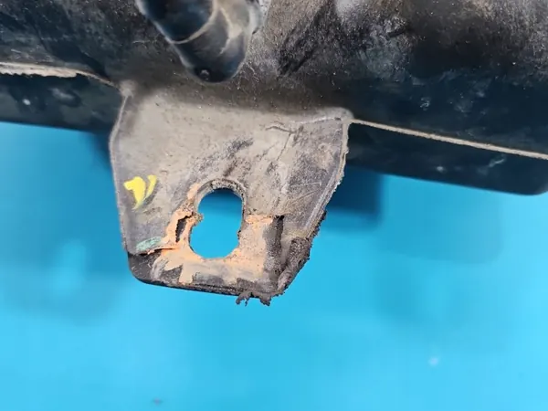 Gebrauchter Volvo DPF-Flüssigkeitsbehälter OEM IMPRK1538035 image 3