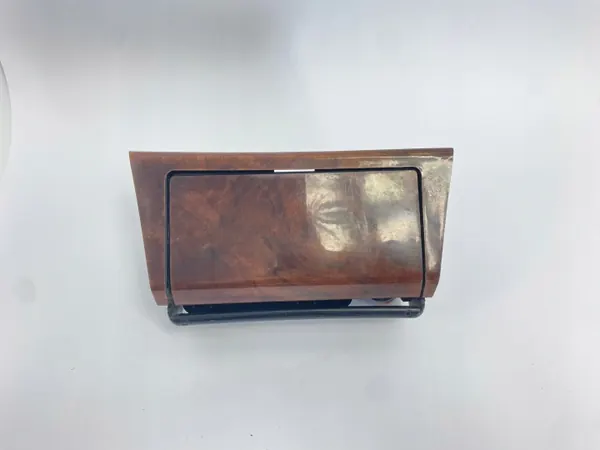 Voorste Asbak OEM POPIELNICZKA/SDV07621 Walnoot Mercedes W124 image 2