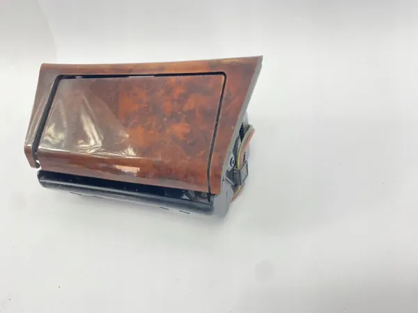 Voorste Asbak OEM POPIELNICZKA/SDV07621 Walnoot Mercedes W124 image 4