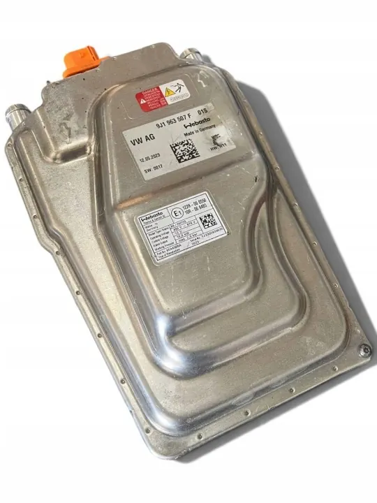 Porsche Taycan 9J1 Module Chauffage Webasto 9J1963507F image 2
