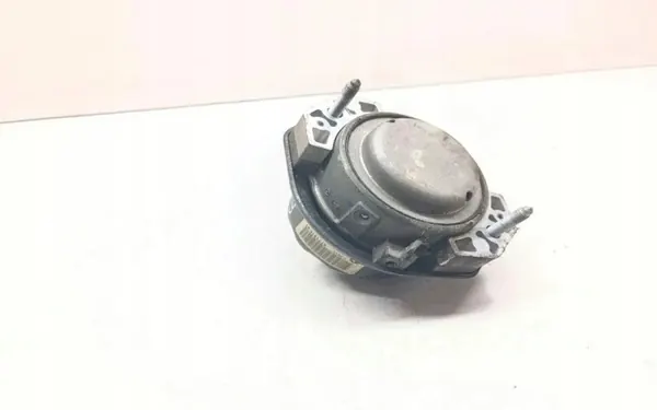Oikea moottorin tuki OEM 6771918 BMW 7-sarjaan image 2