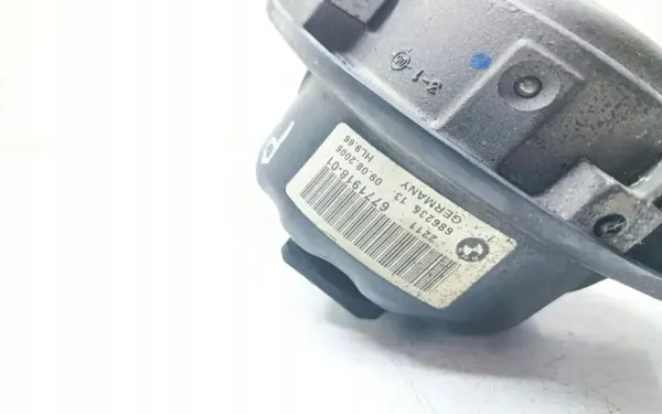 Oikea moottorin tuki OEM 6771918 BMW 7-sarjaan image 3