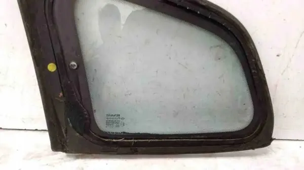 Achter rechter ruit OEM DOT682AS2M3236 voor Renault Laguna image 3