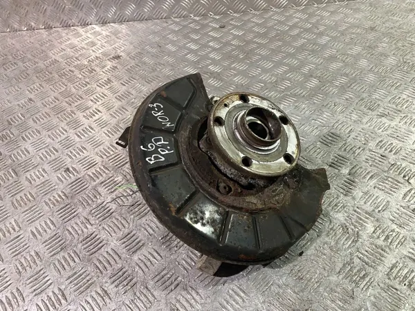 UTO38204 Etupyörän navan Volkswagen Passat B6 image 2
