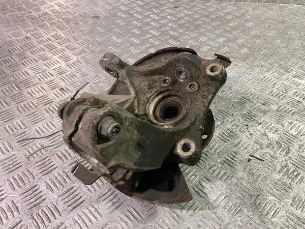 UTO38204 Etupyörän navan Volkswagen Passat B6 image 3