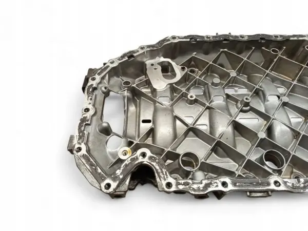 Cárter de aceite OEM 06J103503T para Audi Q3 8U - Usado image 6