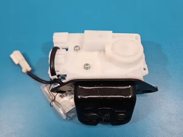 Honda Jazz III achterklepslot OEM IMPRK1548538 image 3