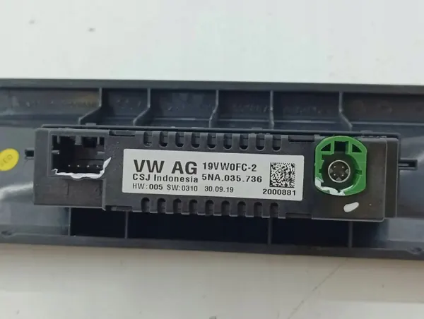 Port USB OEM 5NA035736 pour Volkswagen Golf VIII 2020 image 5