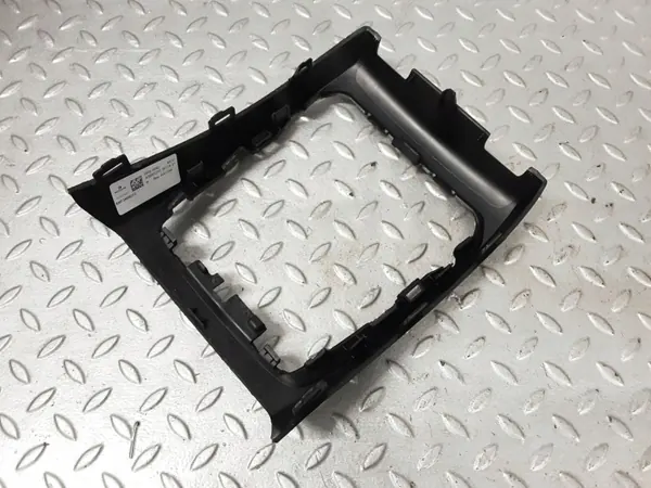 BMW 43983251 Aschenbecherrahmen hinten für 3er G20 G21 image 4