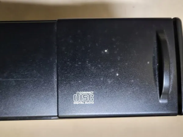 Mudador CD Saab 9-5 Magazine OEM 5042585 image 3