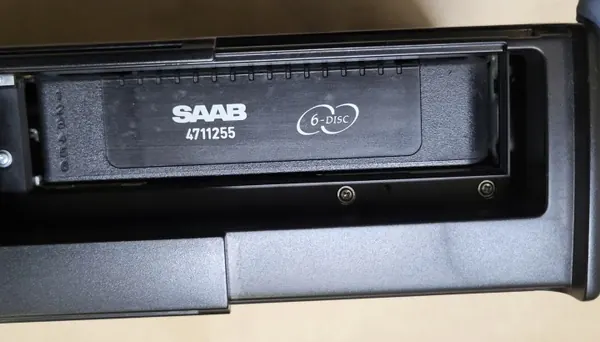 Mudador CD Saab 9-5 Magazine OEM 5042585 image 4