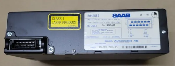Mudador CD Saab 9-5 Magazine OEM 5042585 image 6