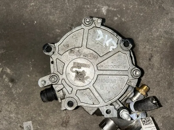 WAKUM VACU Pump 06K145100AE Audi A3 A4 B9 A5 Q5 2.0 TFSI image 2