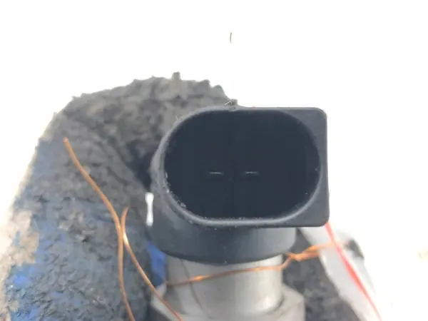 Injetor FORD KUGA I 2.0 136CV 08-12 image 4