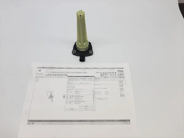 Öljytason anturi AUDI A4 B9 05L907660A image 3