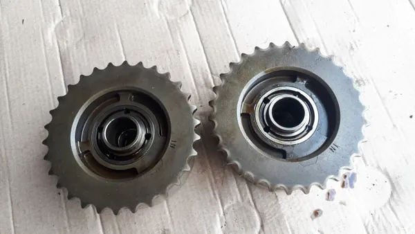 Audi Vaiheratas OEM 07L109083D - Käytetty image 10