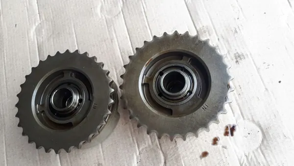 Audi Vaiheratas OEM 07L109083D - Käytetty image 8