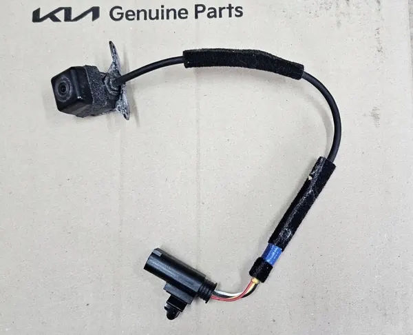 Caméra de recul Kia Sportage 3 OEM 957503W100 image 2