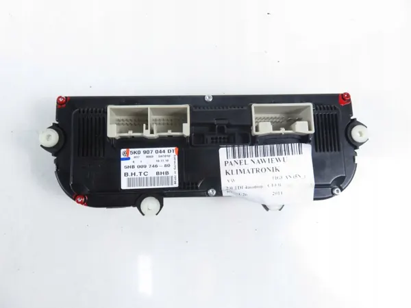 VW Tiguan ilmastointimoduuli OEM 5K0907044DT image 4