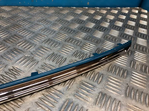 Opel OE 22787086 grille trim / protection image 4