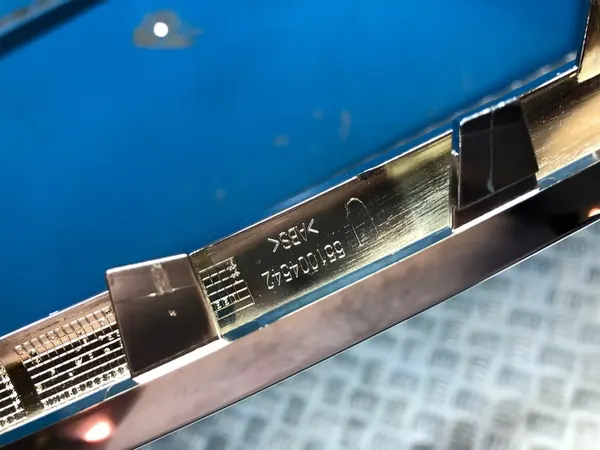 Opel OE 22787086 grille trim / protection image 8