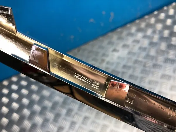 Opel OE 22787086 grille trim / protection image 9