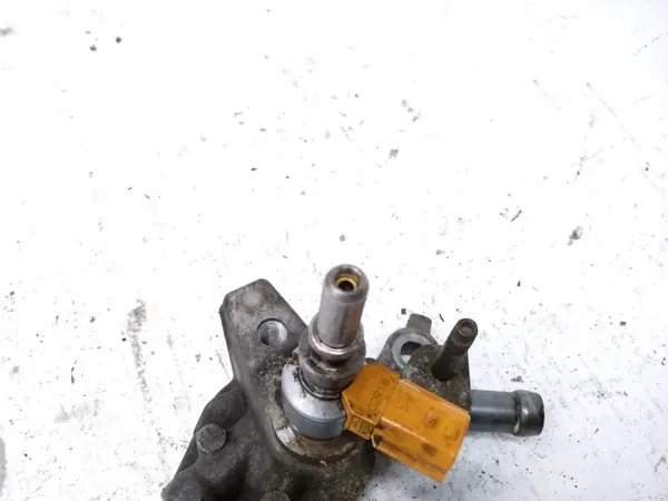 Injector AdBlue Renault OEM H8200778880 - Usado image 5