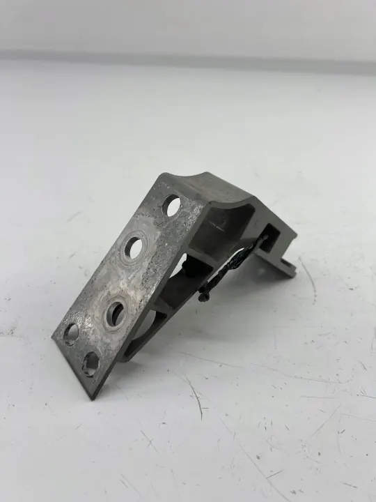 Jaguar F-Pace Koplampgeleider OEM ESP48340 image 4