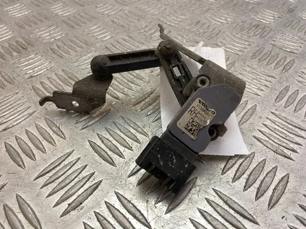 Volvo XC90 2017 Achterluchtvering niveausensor OEM 31360331 image 2