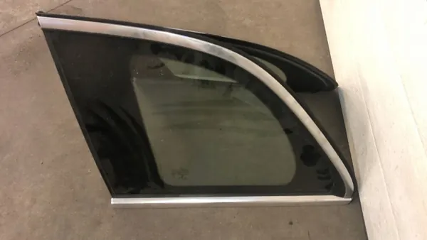 Käytetty sivulasi OEM 43R001072 Mercedes W213:lle image 4