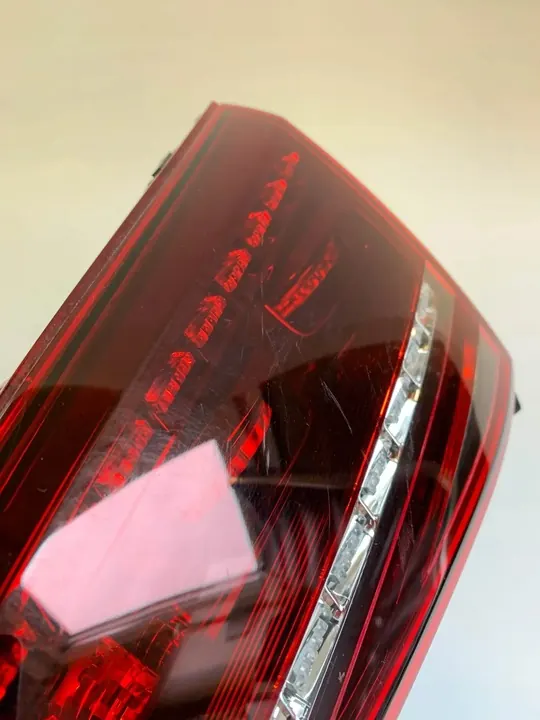 Luz trasera LED derecha VW Golf VII 1.0 TSI 1.2 1.4 image 2