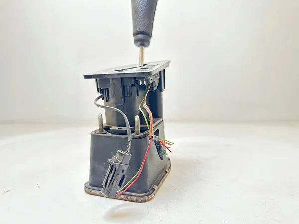 2002 Peugeot 206 Actionneur de coffre 201029 image 4