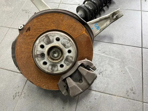 Pivot Roue Avant Gauche BMW G30 G31 2.0D X-Drive image 3