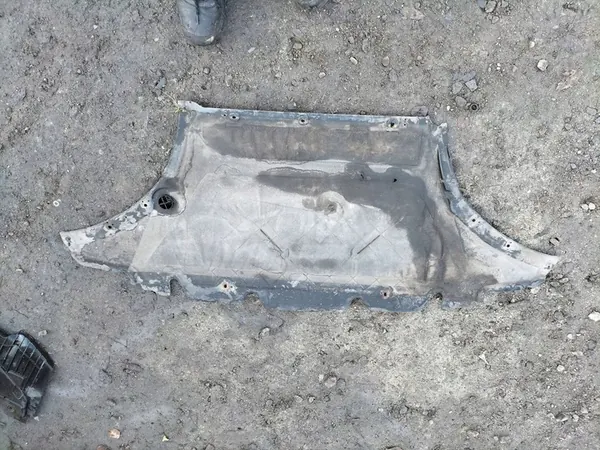 Audi A4 S4 B8 Underdel 8K0863821S image 3