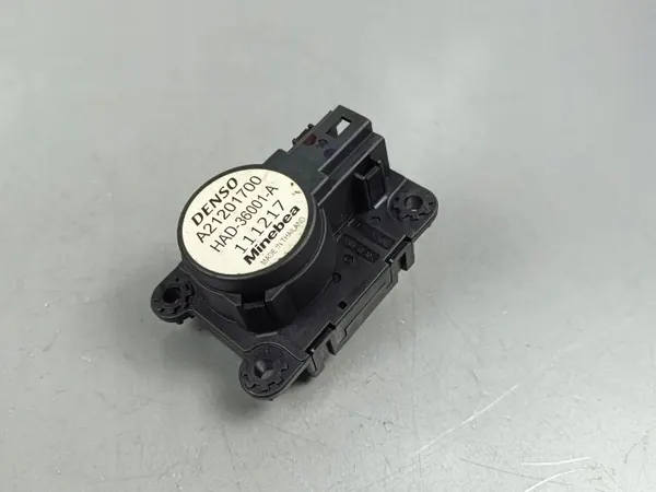 OEM A21201700 Ilmanvaihtoklappi DS 7 Crossbackille image 2