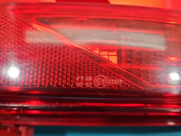 OEM 92406-G47 Rechter Heckstoßstangen-Nebelscheinwerfer Hyundai i30 III image 3