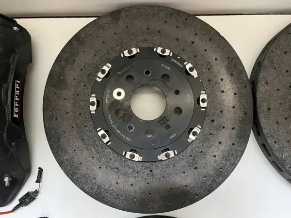 Ferrari Keraamiset Jarrupalat & Jarrupuristimet OEM Tarcze Ferrari image 5