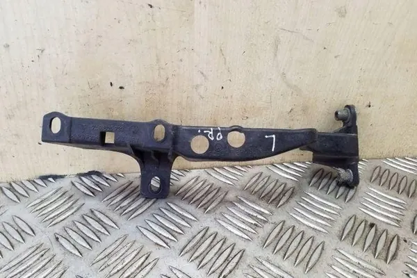 Support de phare avant gauche VW TOUAREG 7L0805733 image 3