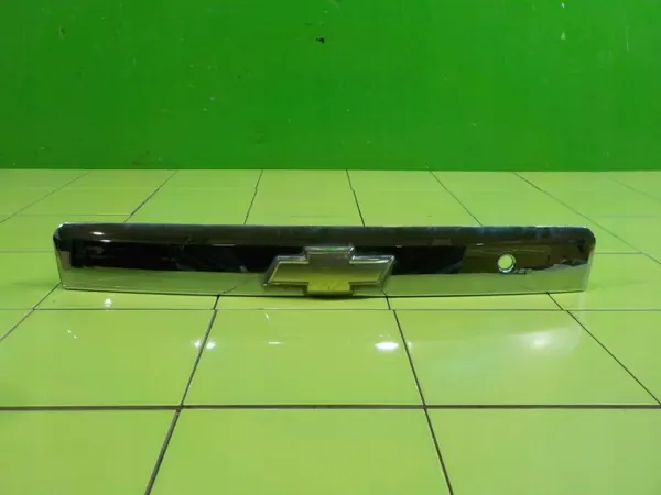 Moldagem de porta-malas OEM WP190 25 para Chevrolet Captiva image 2